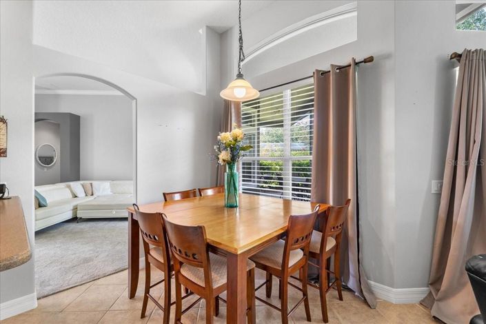 Image No.14-4 Bed House for sale