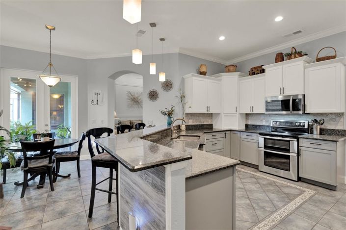 Image No.8-4 Bed House for sale