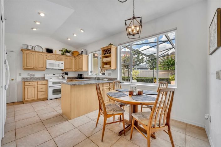 Image No.12-4 Bed House for sale