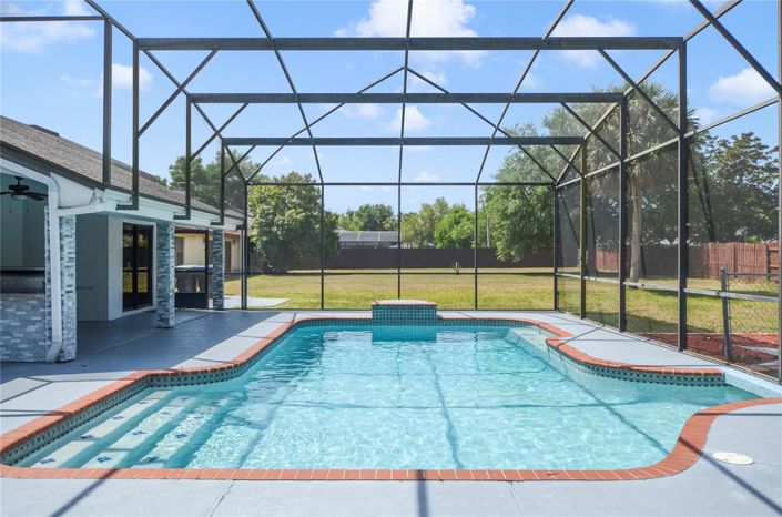 Image No.27-4 Bed House for sale