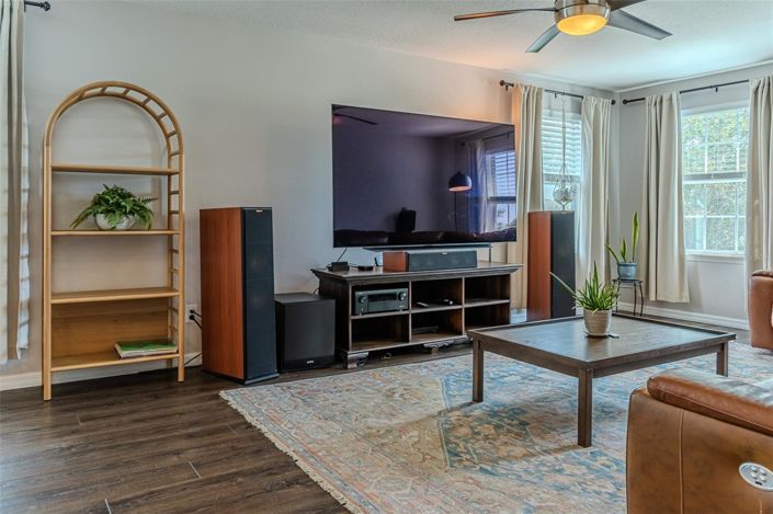 Image No.23-4 Bed House for sale