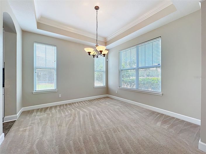 Image No.12-4 Bed House for sale