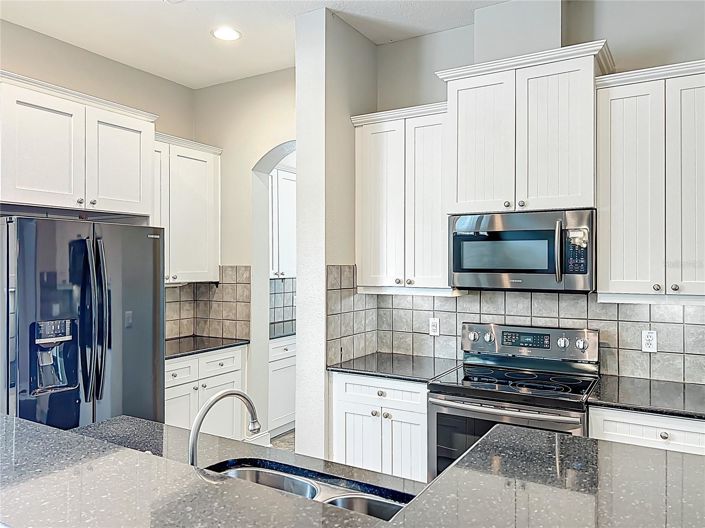 Image No.24-4 Bed House for sale