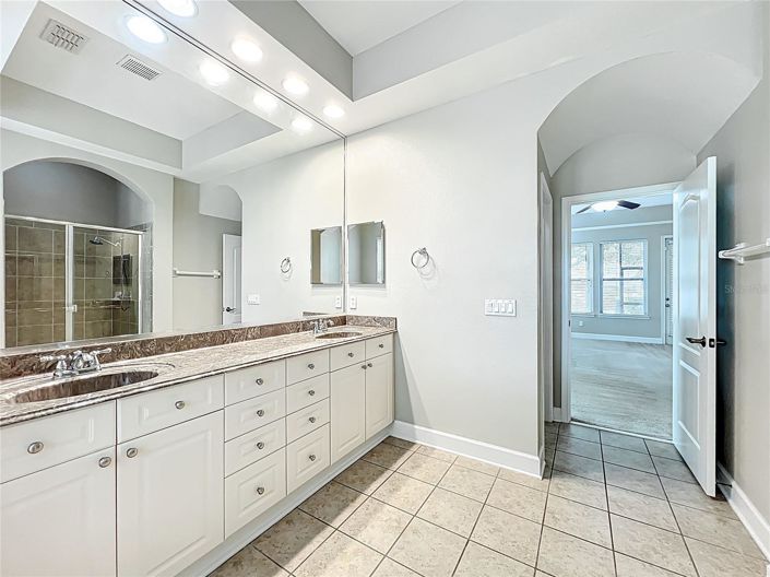 Image No.40-4 Bed House for sale