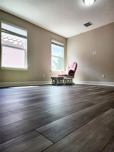 Image No.45-5 Bed House for sale