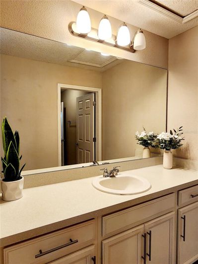 Image No.55-5 Bed House for sale