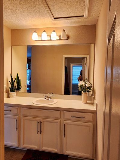 Image No.57-5 Bed House for sale