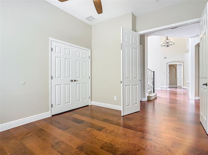 Image No.20-4 Bed House for sale