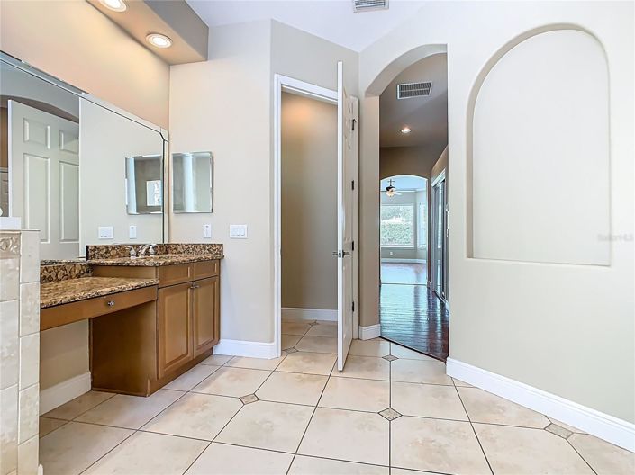 Image No.32-4 Bed House for sale