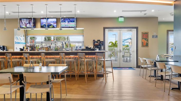 Image No.14-6 Bed House for sale