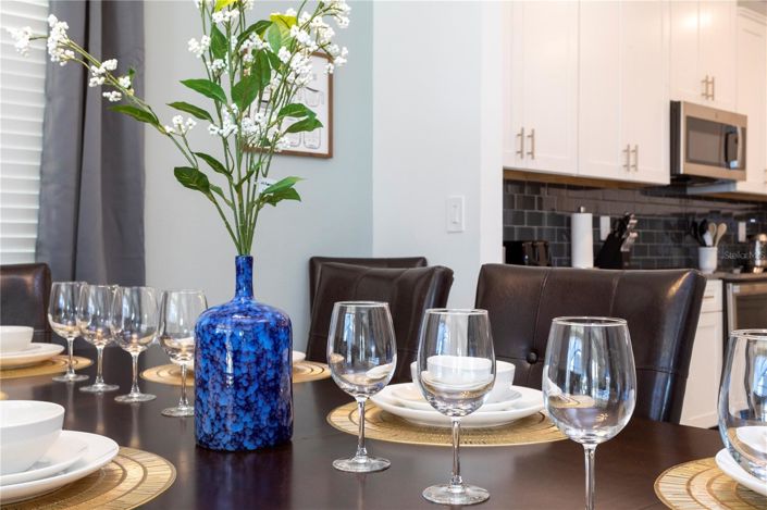 Image No.17-6 Bed House for sale