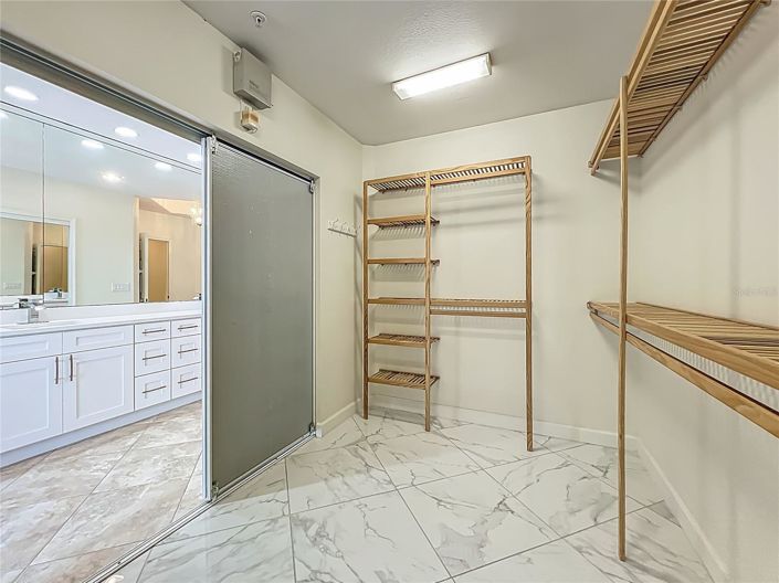 Image No.52-3 Bed Apartment for sale