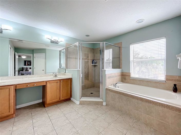 Image No.26-4 Bed House for sale