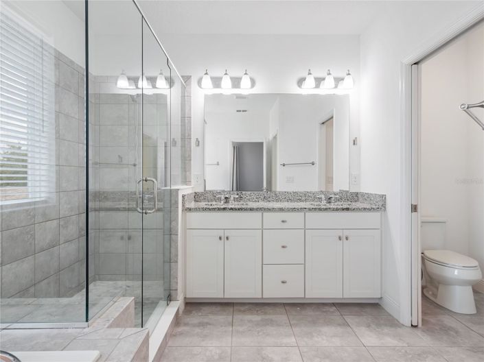 Image No.18-4 Bed House for sale