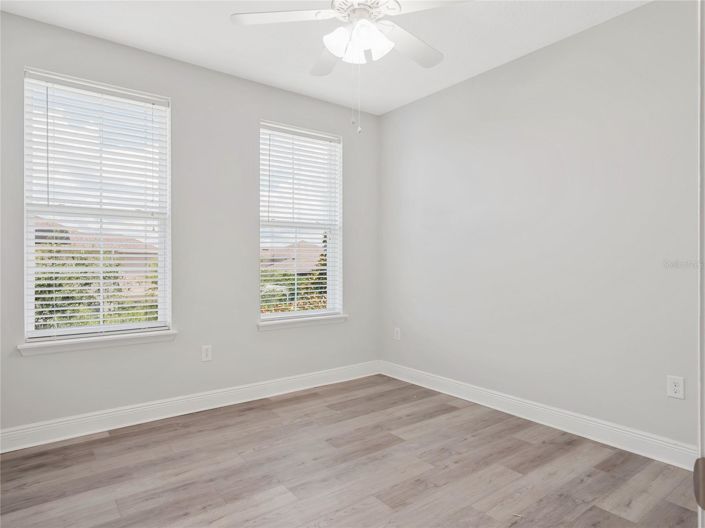 Image No.20-4 Bed House for sale