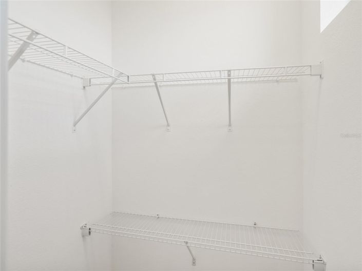 Image No.23-4 Bed House for sale