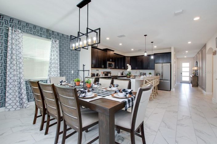 Image No.6-6 Bed House for sale