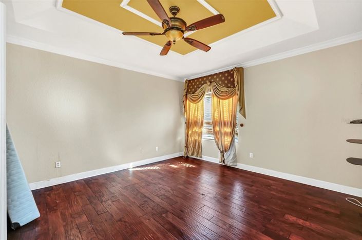 Image No.24-5 Bed House for sale