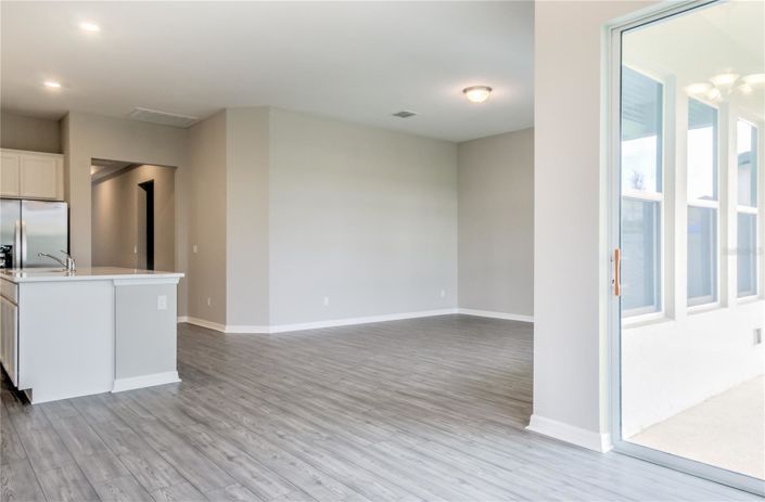 Image No.31-4 Bed House for sale