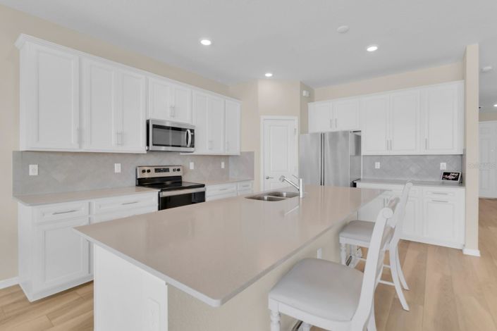 Image No.10-5 Bed House for sale