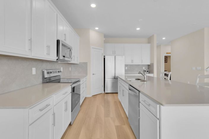 Image No.12-5 Bed House for sale