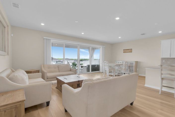 Image No.16-5 Bed House for sale