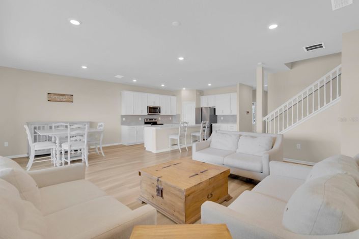 Image No.17-5 Bed House for sale