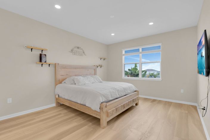 Image No.21-5 Bed House for sale