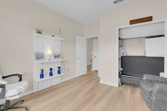 Image No.27-5 Bed House for sale