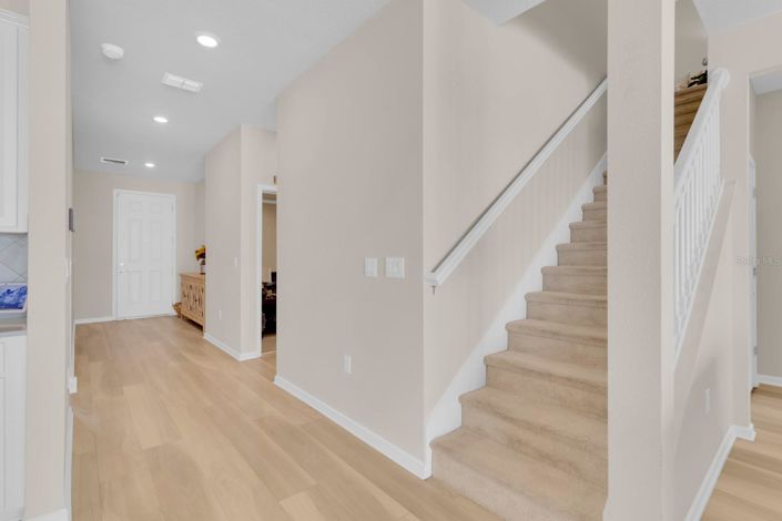 Image No.32-5 Bed House for sale