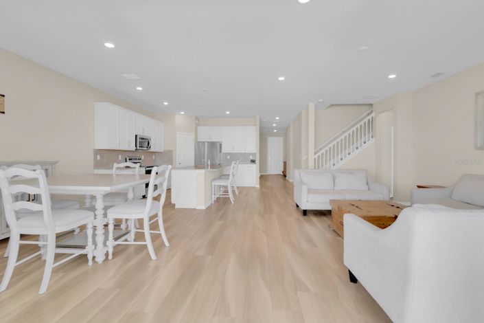 Image No.9-5 Bed House for sale