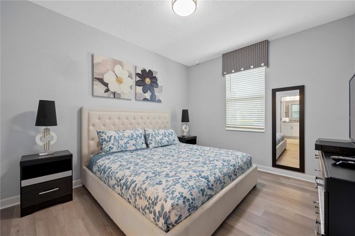 Image No.16-9 Bed House for sale