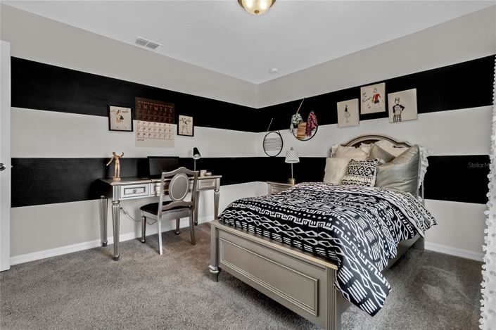 Image No.2-4 Bed House for sale