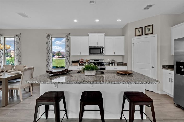 Image No.26-4 Bed House for sale