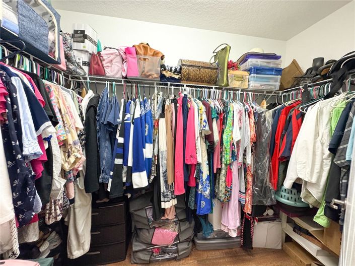 Image No.24-4 Bed House for sale