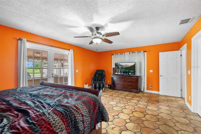 Image No.32-5 Bed House for sale