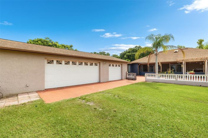 Image No.45-5 Bed House for sale