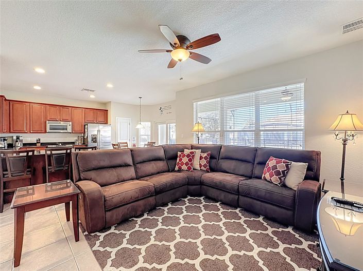 Image No.11-6 Bed House for sale