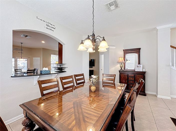 Image No.7-6 Bed House for sale