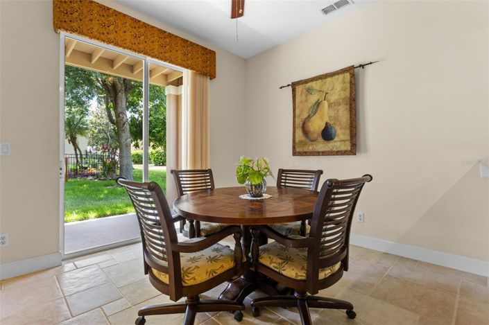 Image No.15-6 Bed House for sale