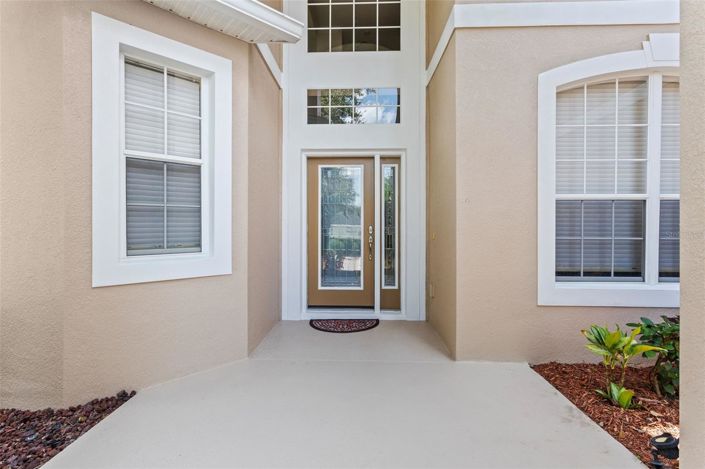 Image No.5-6 Bed House for sale