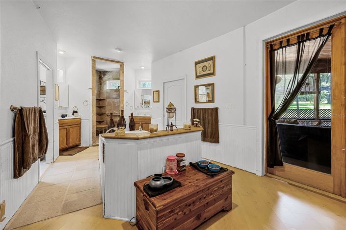 Image No.19-4 Bed House for sale