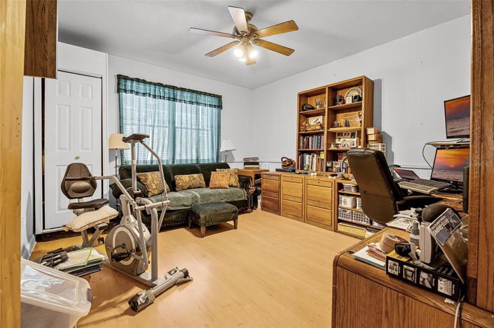 Image No.24-4 Bed House for sale