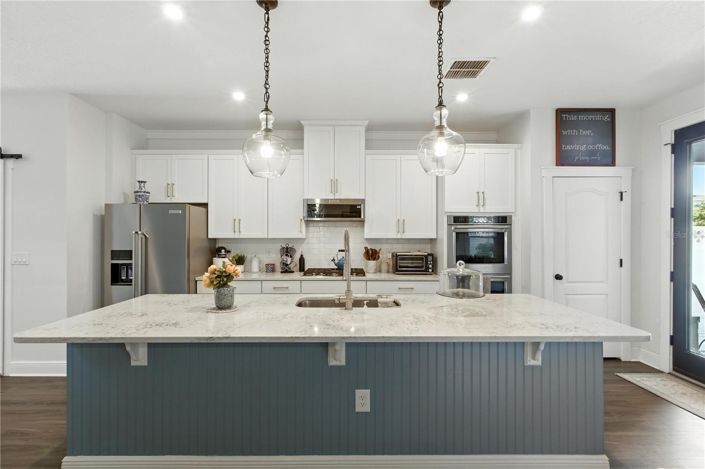 Image No.12-4 Bed House for sale