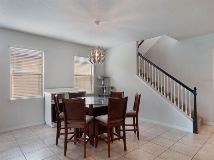 Image No.10-6 Bed House for sale