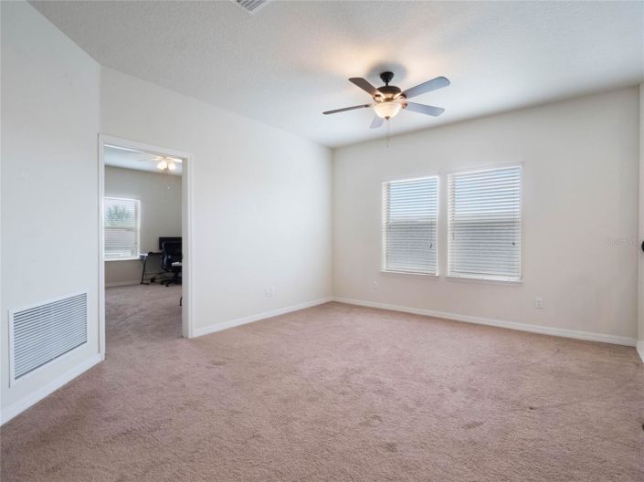 Image No.19-6 Bed House for sale