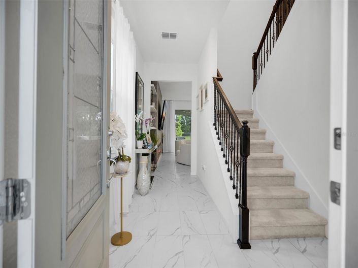 Image No.35-5 Bed House for sale