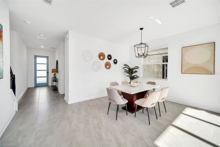 Image No.3-5 Bed House for sale