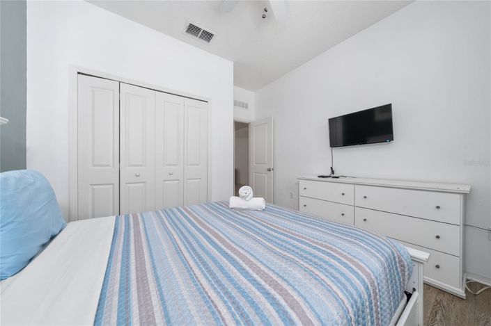 Image No.10-7 Bed House for sale