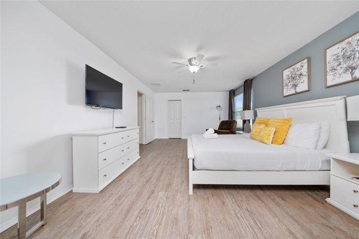 Image No.25-7 Bed House for sale